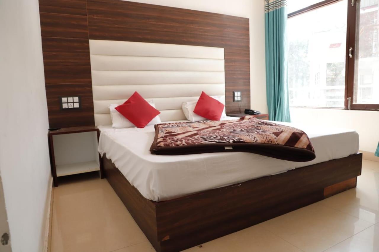 Rahul Hotel & Restaurant Mussoorie Exterior foto