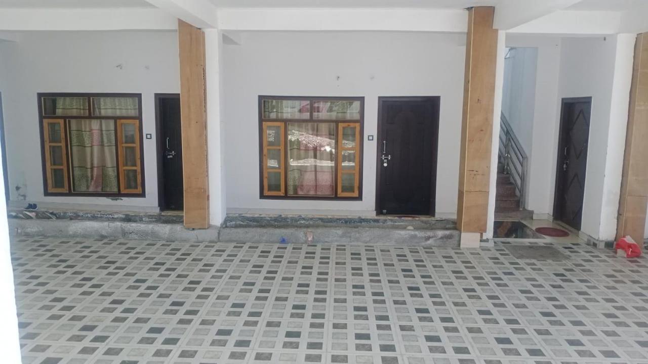 Rahul Hotel & Restaurant Mussoorie Exterior foto