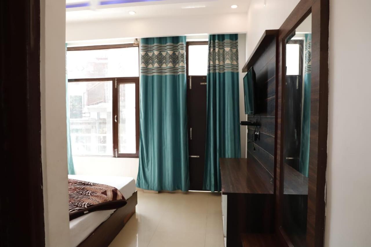 Rahul Hotel & Restaurant Mussoorie Exterior foto